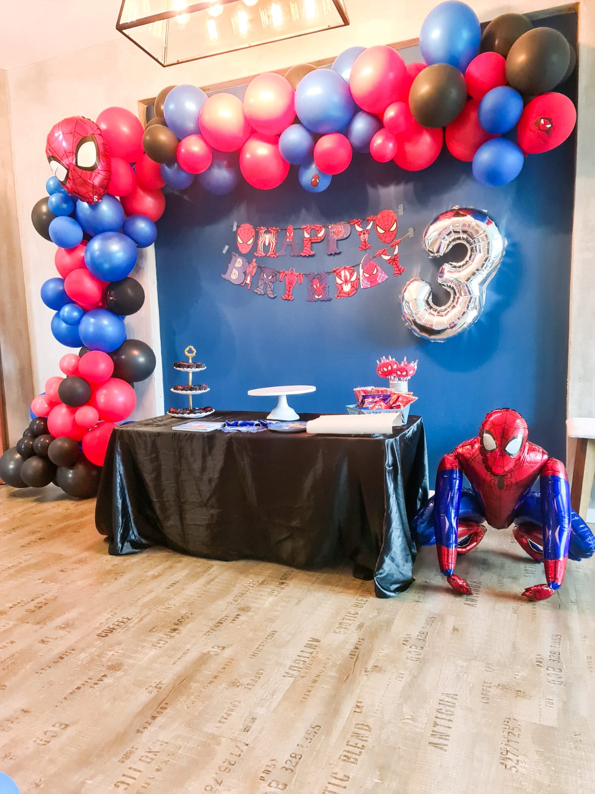 5m Spiderman Themed Balloon Garland - Party Theory SG